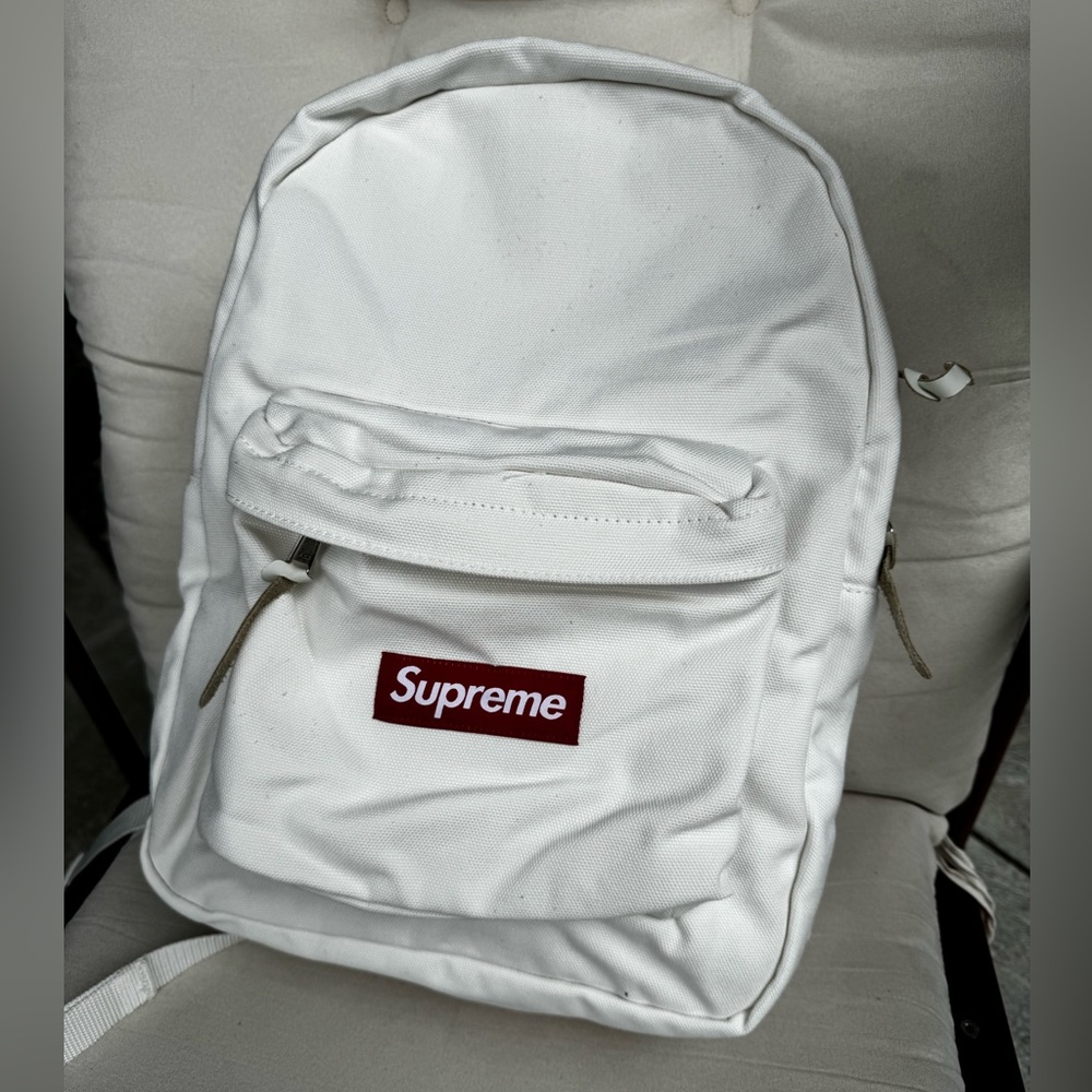 Supreme Backpack ❣️ - Picture 3 of 9